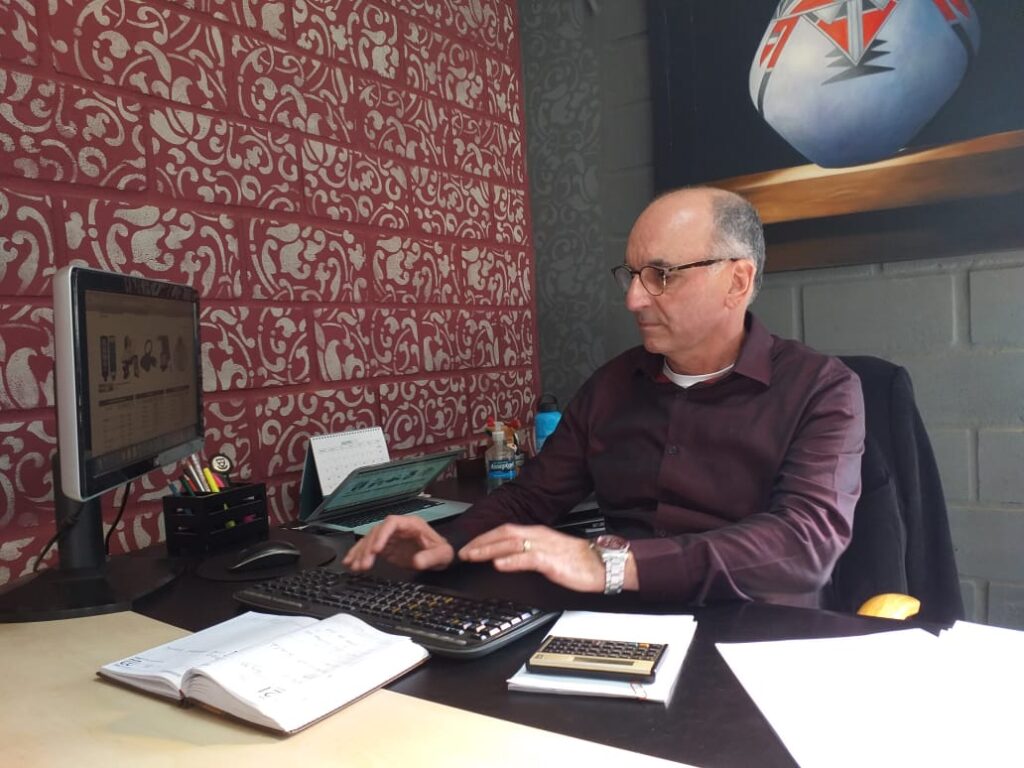 Imagem do consultor Charbel Felipe 