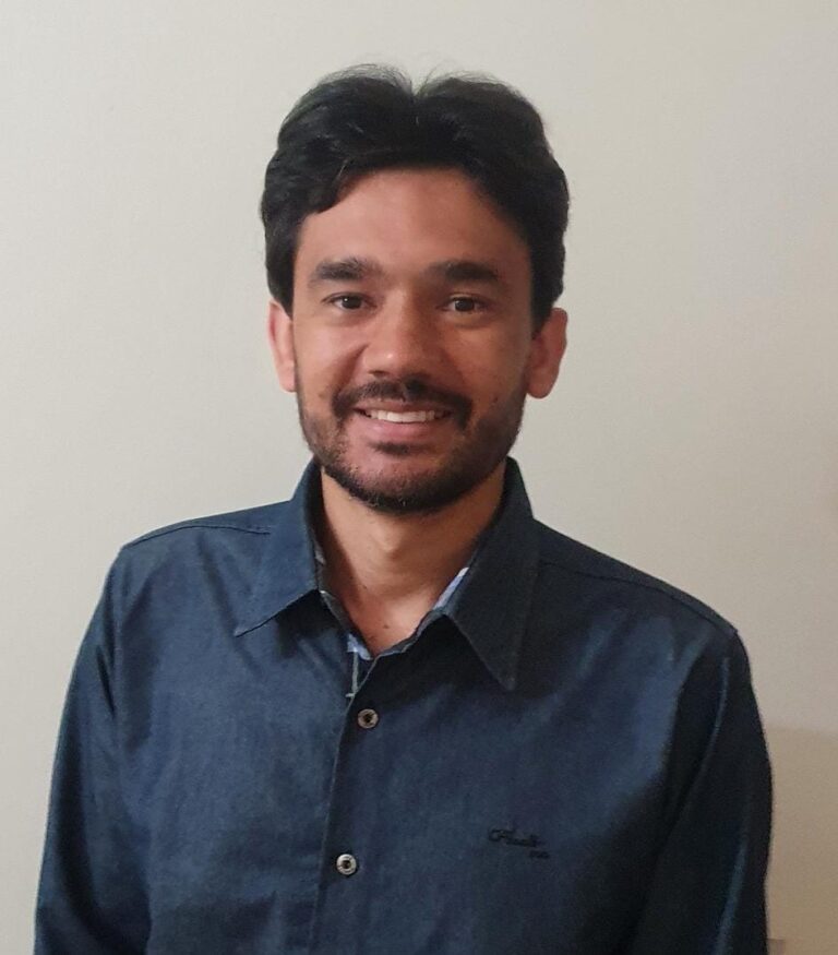 Carlos Pedrosa é engenheiro agrônomo, doutor em Ciências, e estuda o uso de biocombustíveis no Brasil. (Foto: Una Bom Despacho)